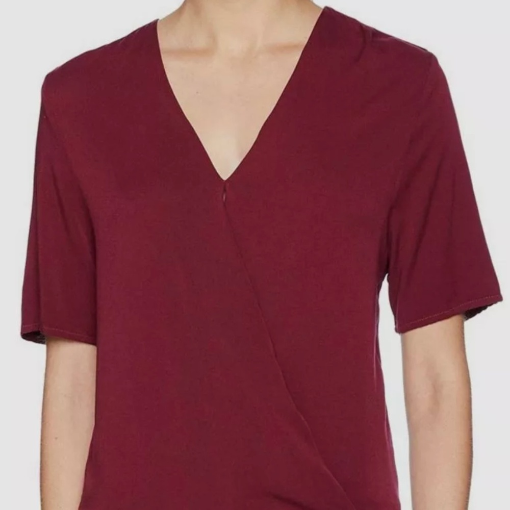 Michael Stars Short Sleeve Surplice Top Black Size Large NWT Casual Minimalist